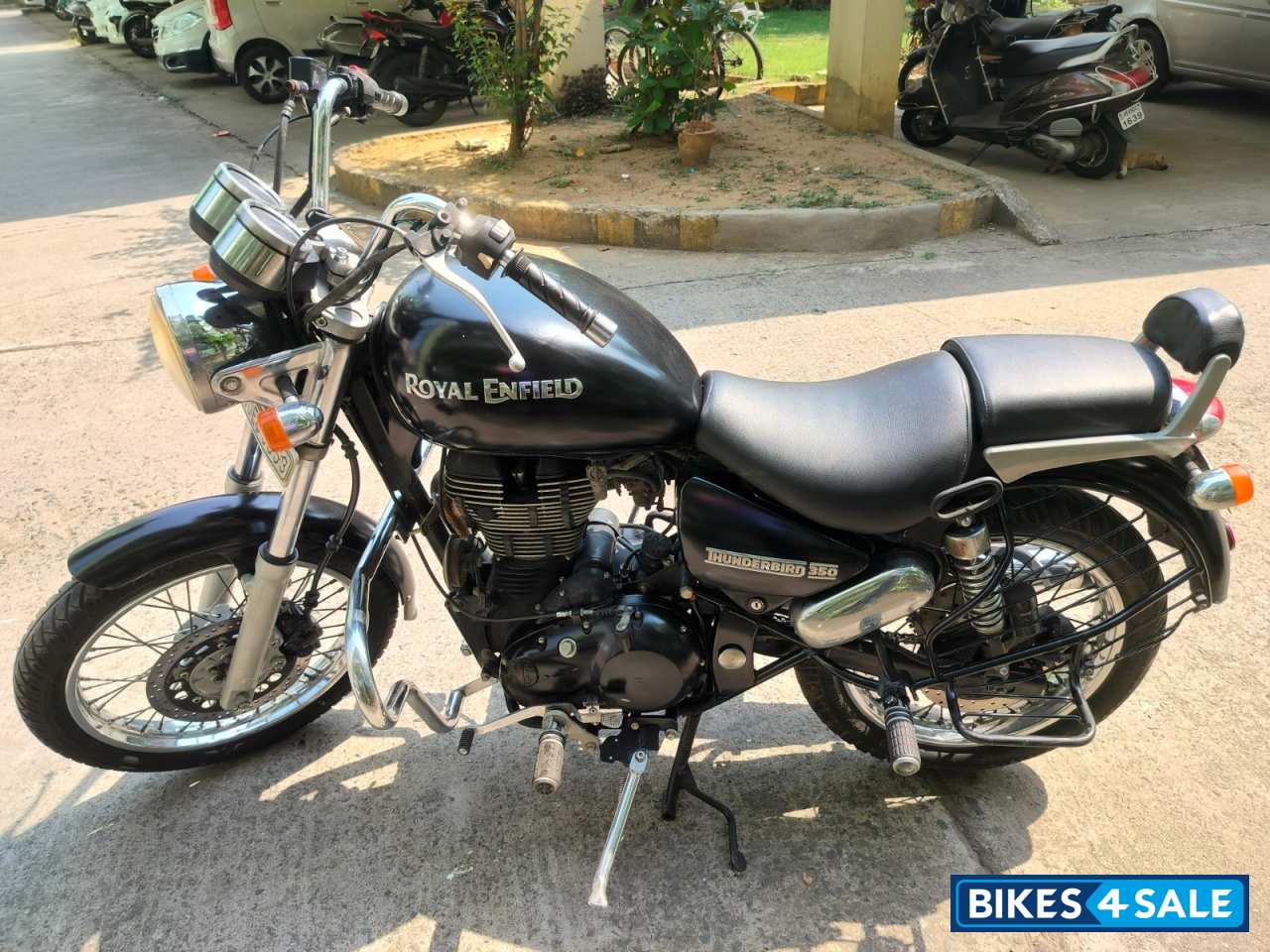 Royal Enfield Thunderbird