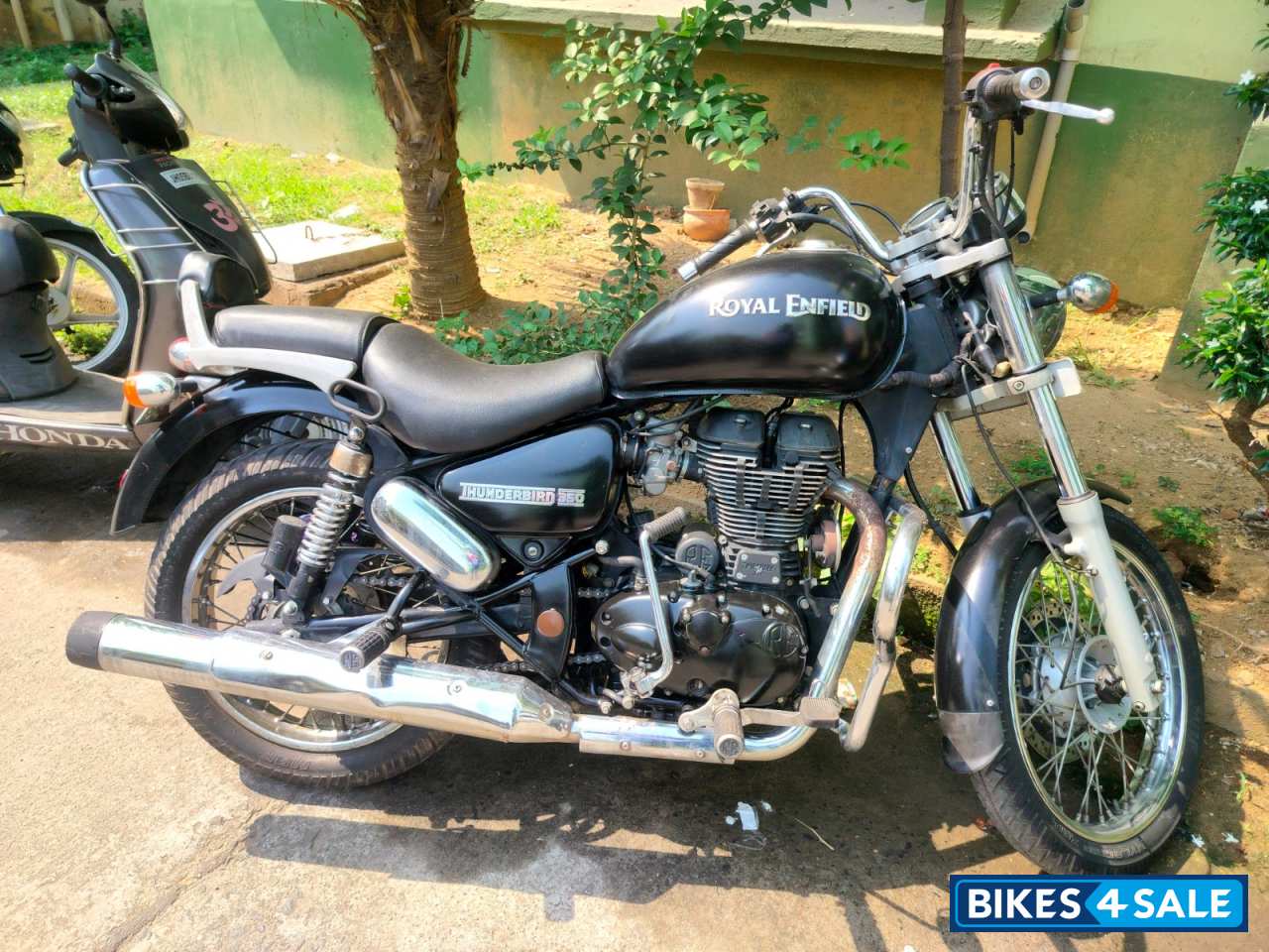 Royal Enfield Thunderbird