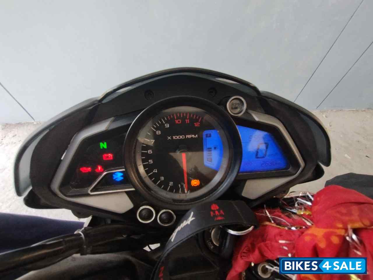 Bajaj Pulsar 200 NS ABS