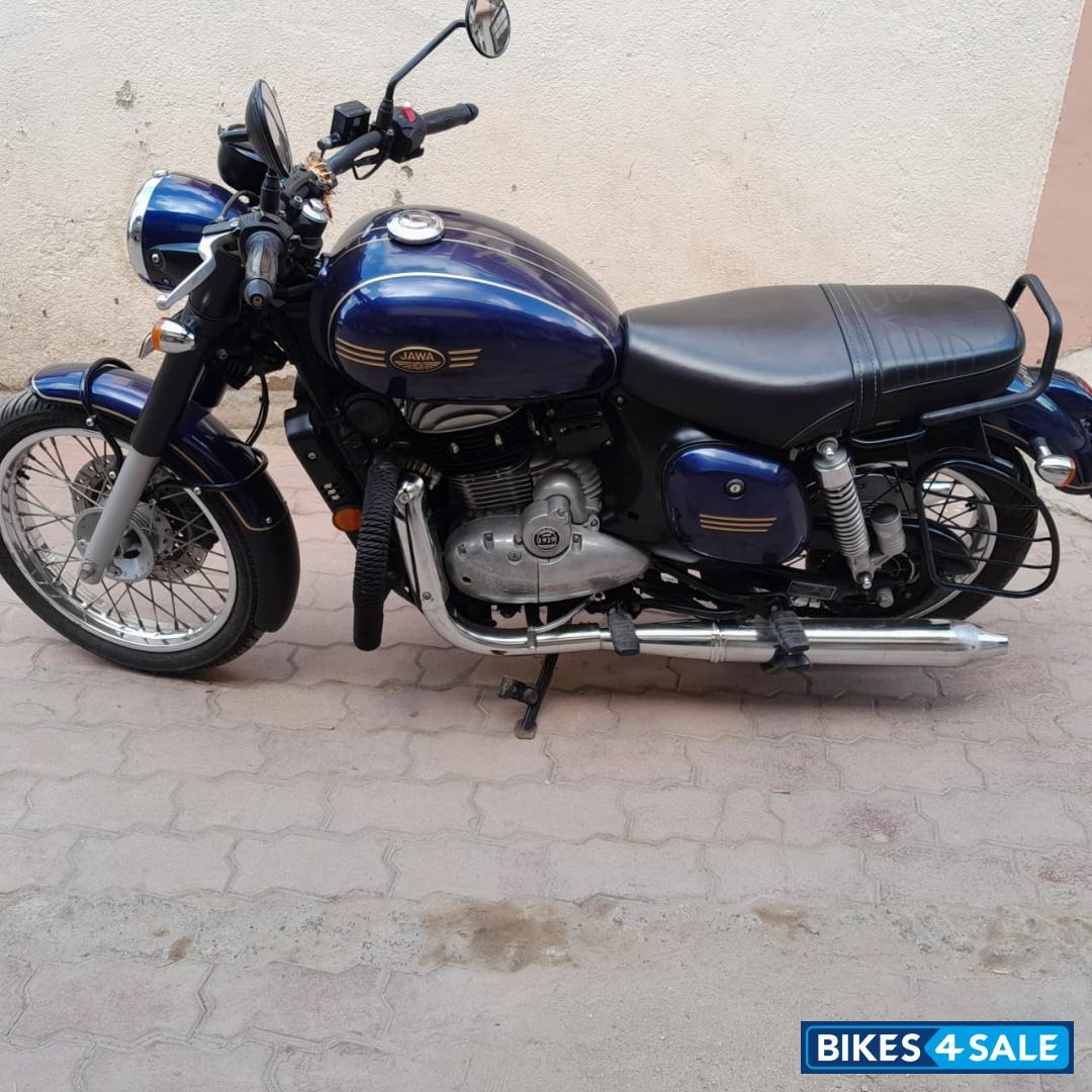 Nebula Blue Jawa forty two BS6