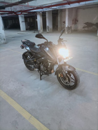 Black Bajaj Pulsar NS 200 BS6