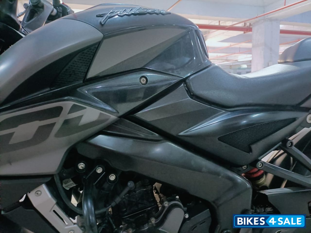 Black Bajaj Pulsar NS 200 BS6