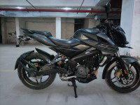 Black Bajaj Pulsar NS 200 BS6