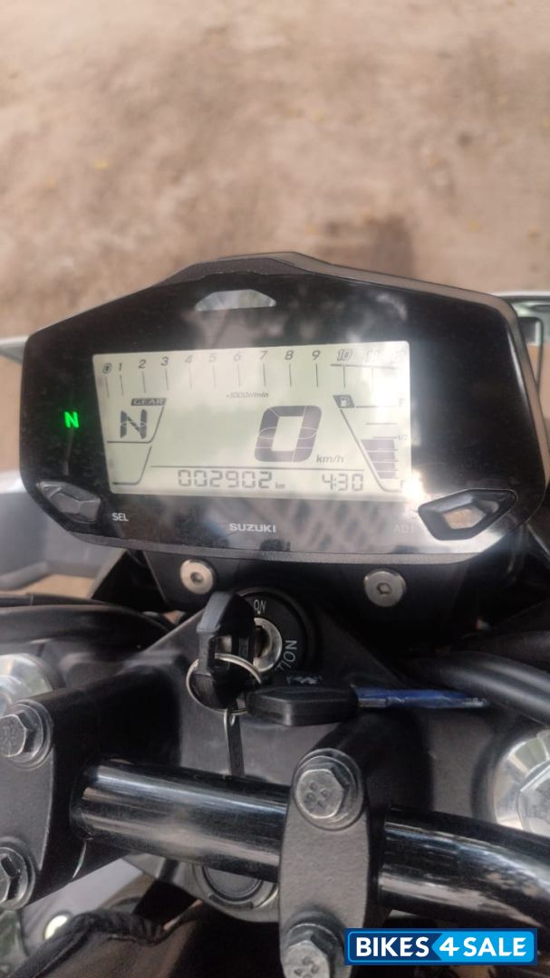 Black Suzuki Gixxer ABS