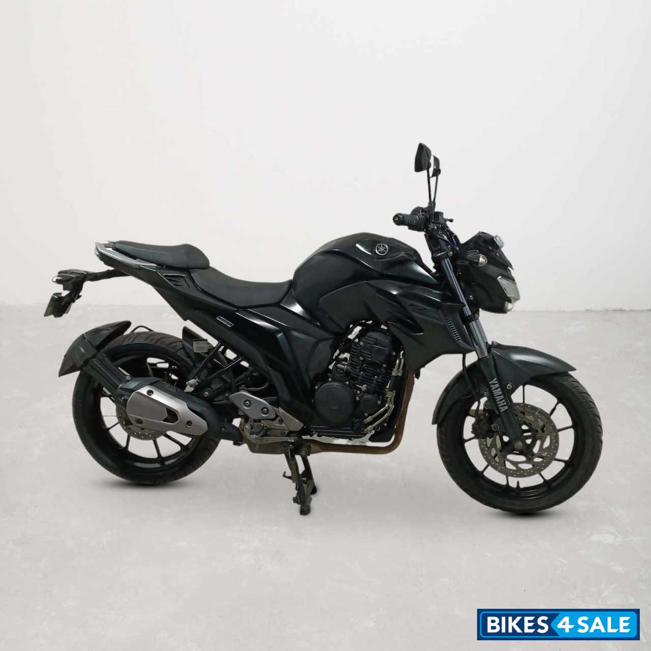 Yamaha FZ25