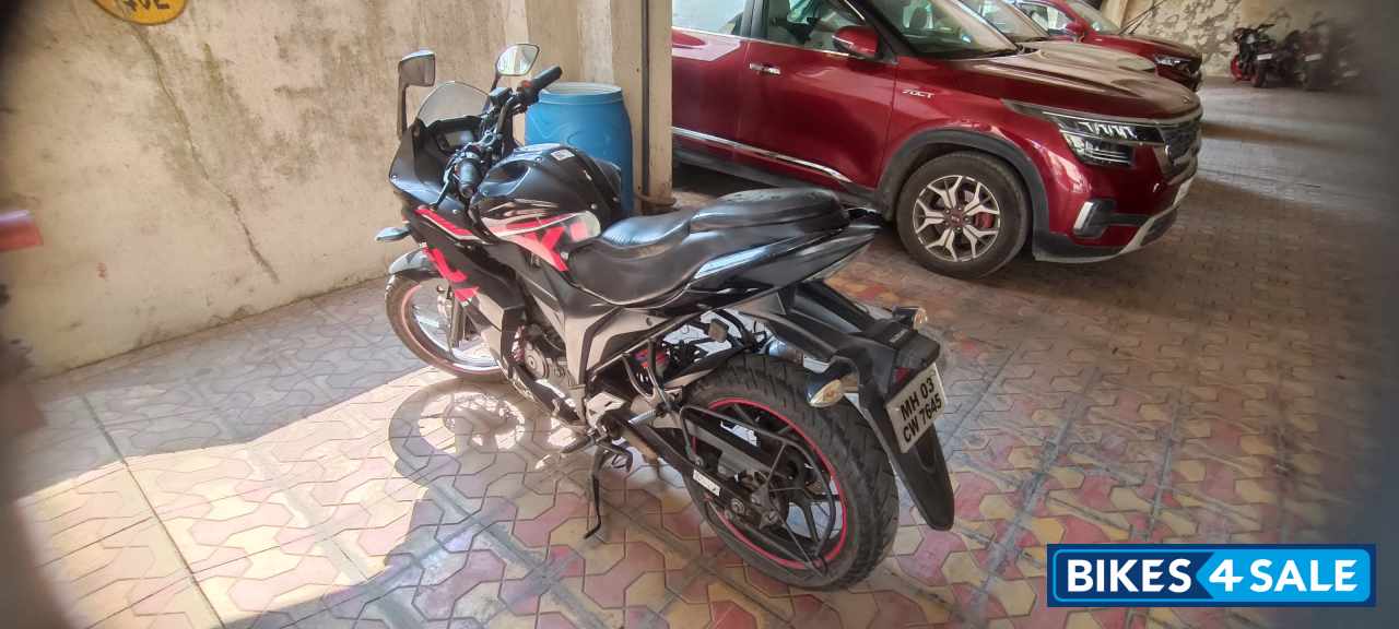 Suzuki Gixxer SF