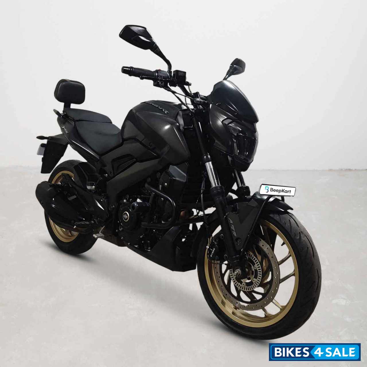 Bajaj Dominar 400
