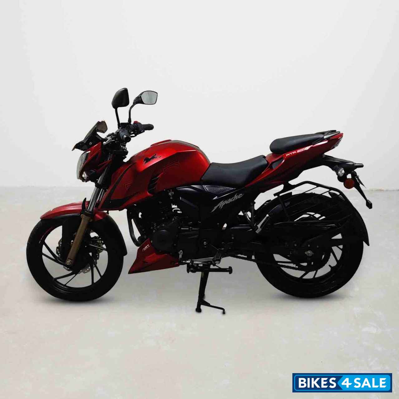 TVS Apache RTR 200 4V