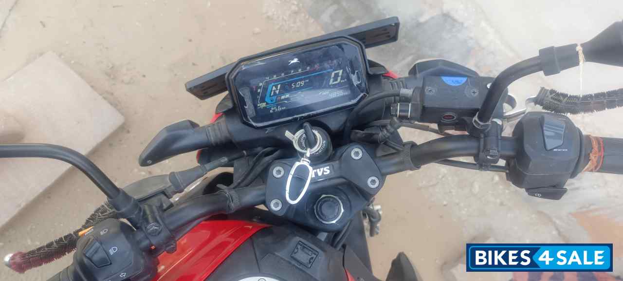Red And Black TVS Raider 125