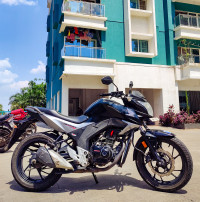 Black Honda CB Hornet 160R