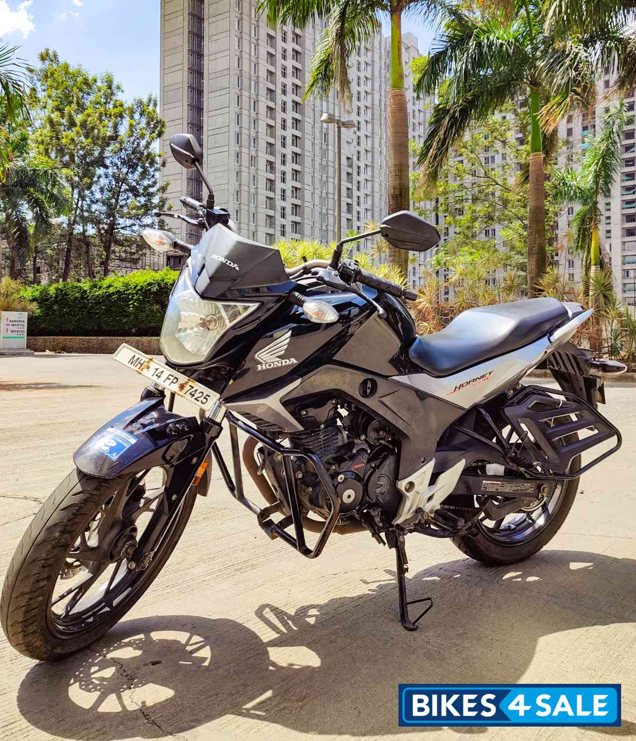 Black Honda CB Hornet 160R