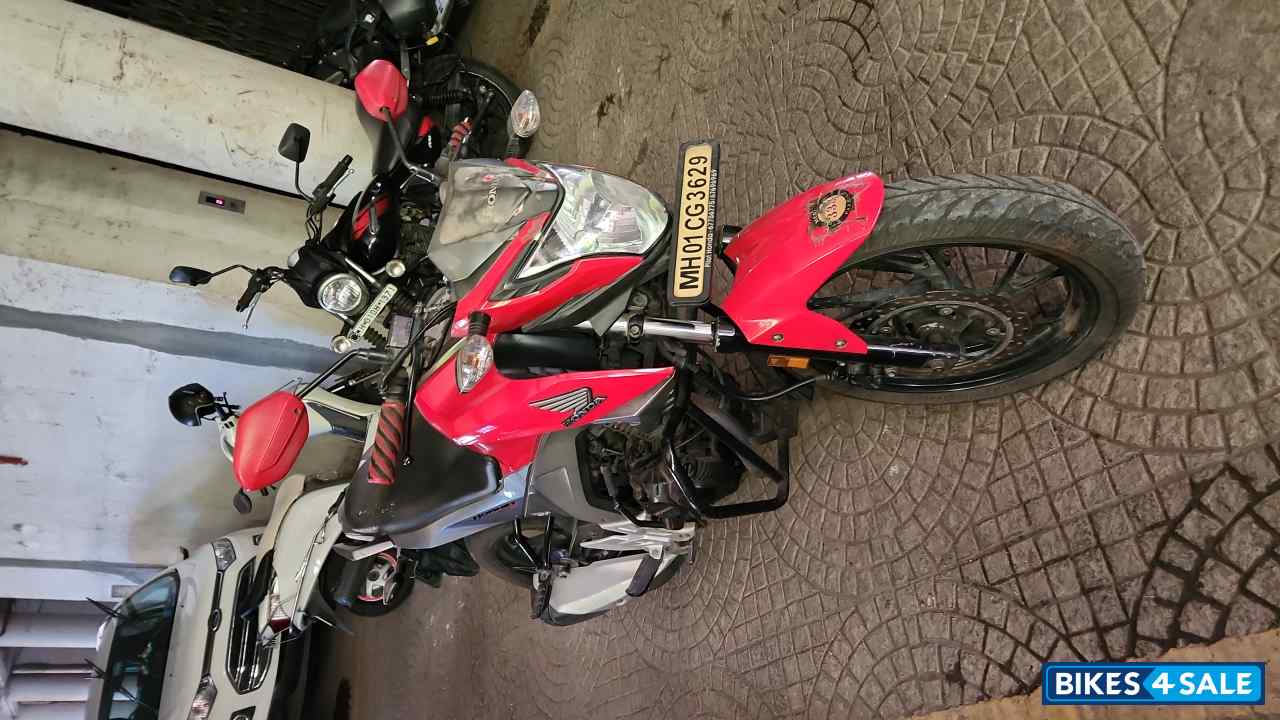 Honda CB Hornet 160R