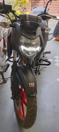 Black And Red TVS Apache RTR 160 4V Special Edition