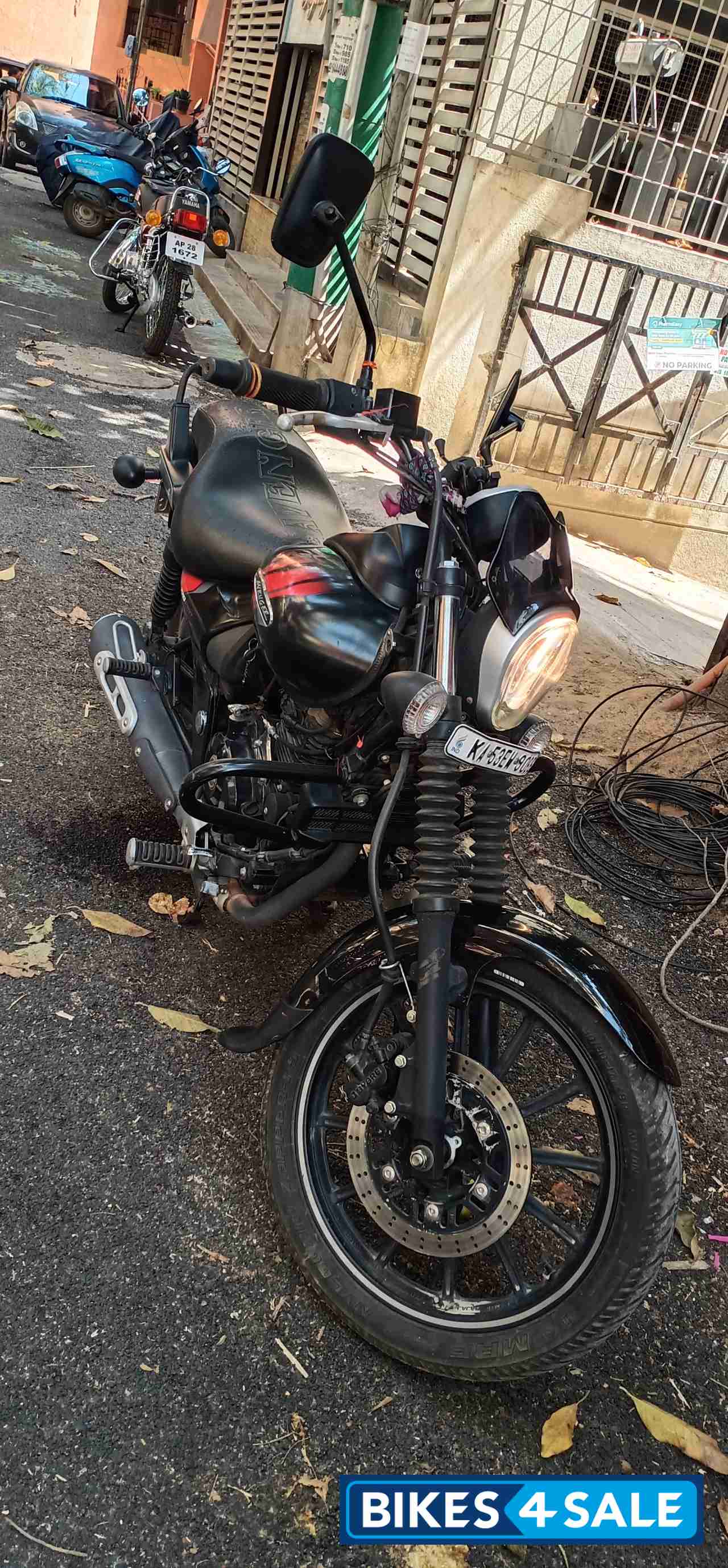 Bajaj Avenger Street 220