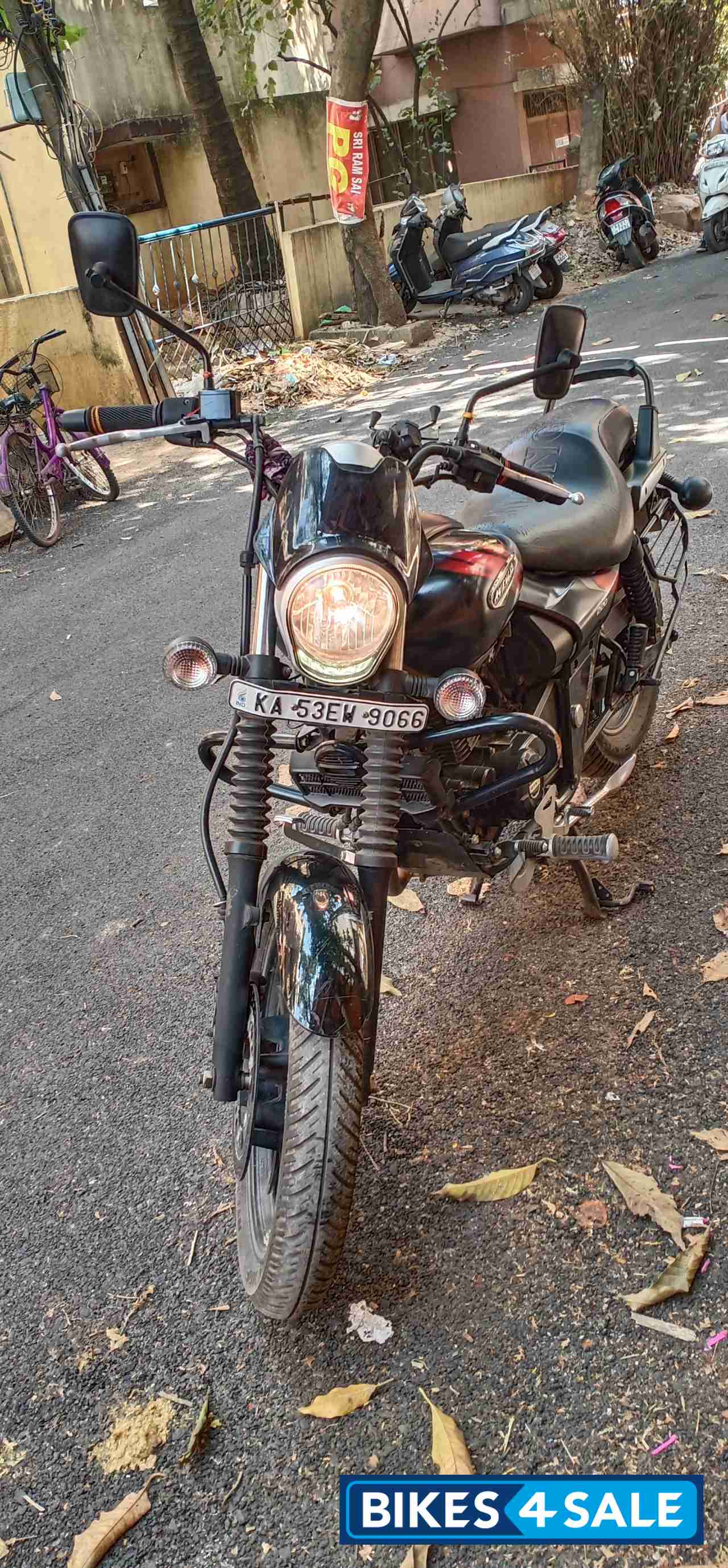 Bajaj Avenger Street 220