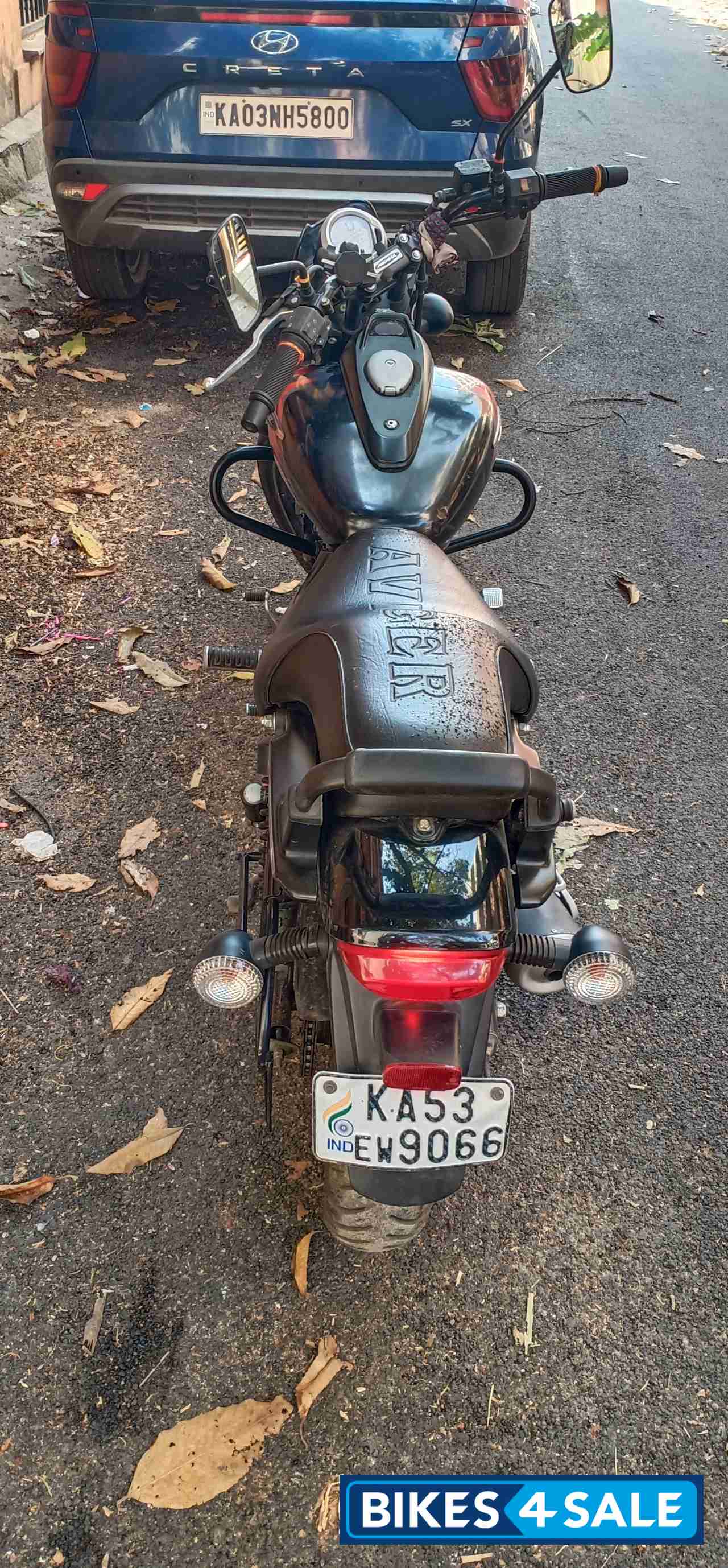 Bajaj Avenger Street 220