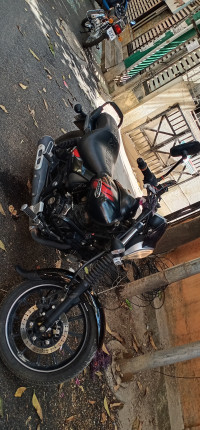 Bajaj Avenger Street 220