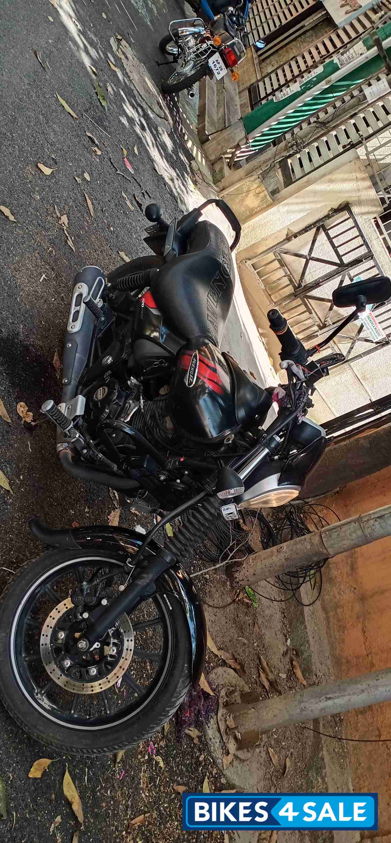 Bajaj Avenger Street 220