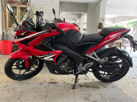 Red Bajaj Pulsar RS 200