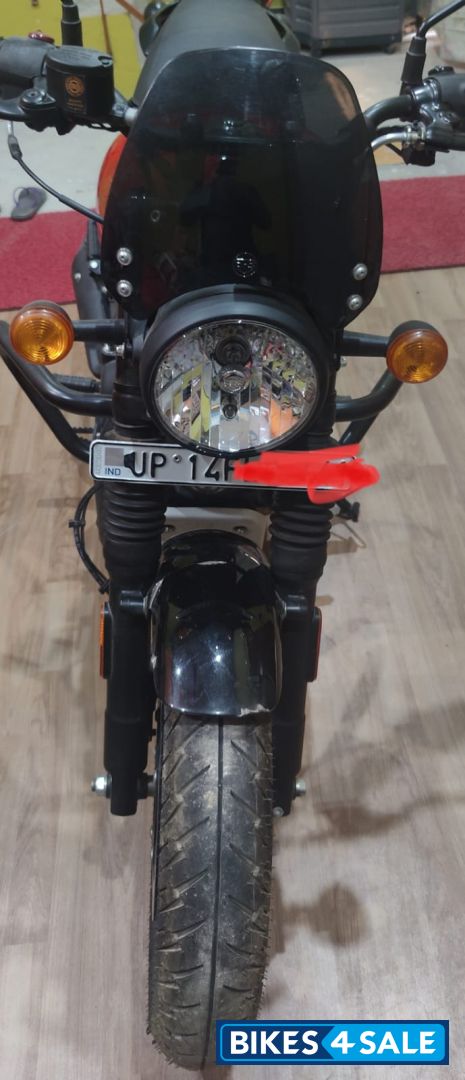 Rebel Red Royal Enfield Hunter 350 Metro