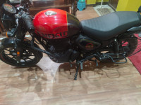 Rebel Red Royal Enfield Hunter 350 Metro
