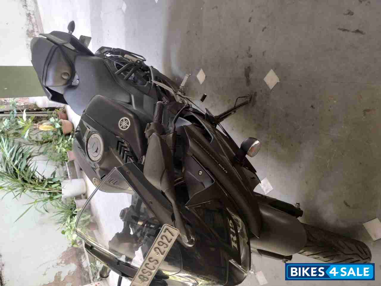 Matt Black Yamaha YZF R15 V3