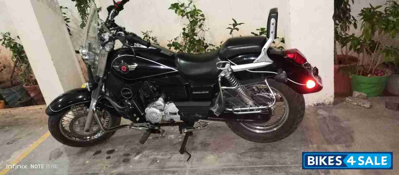 Black UM Renegade Commando Classic Black UM Renegade Commando Classic