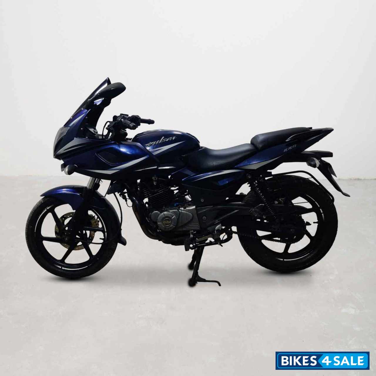 Bajaj Pulsar 220 DTSFi