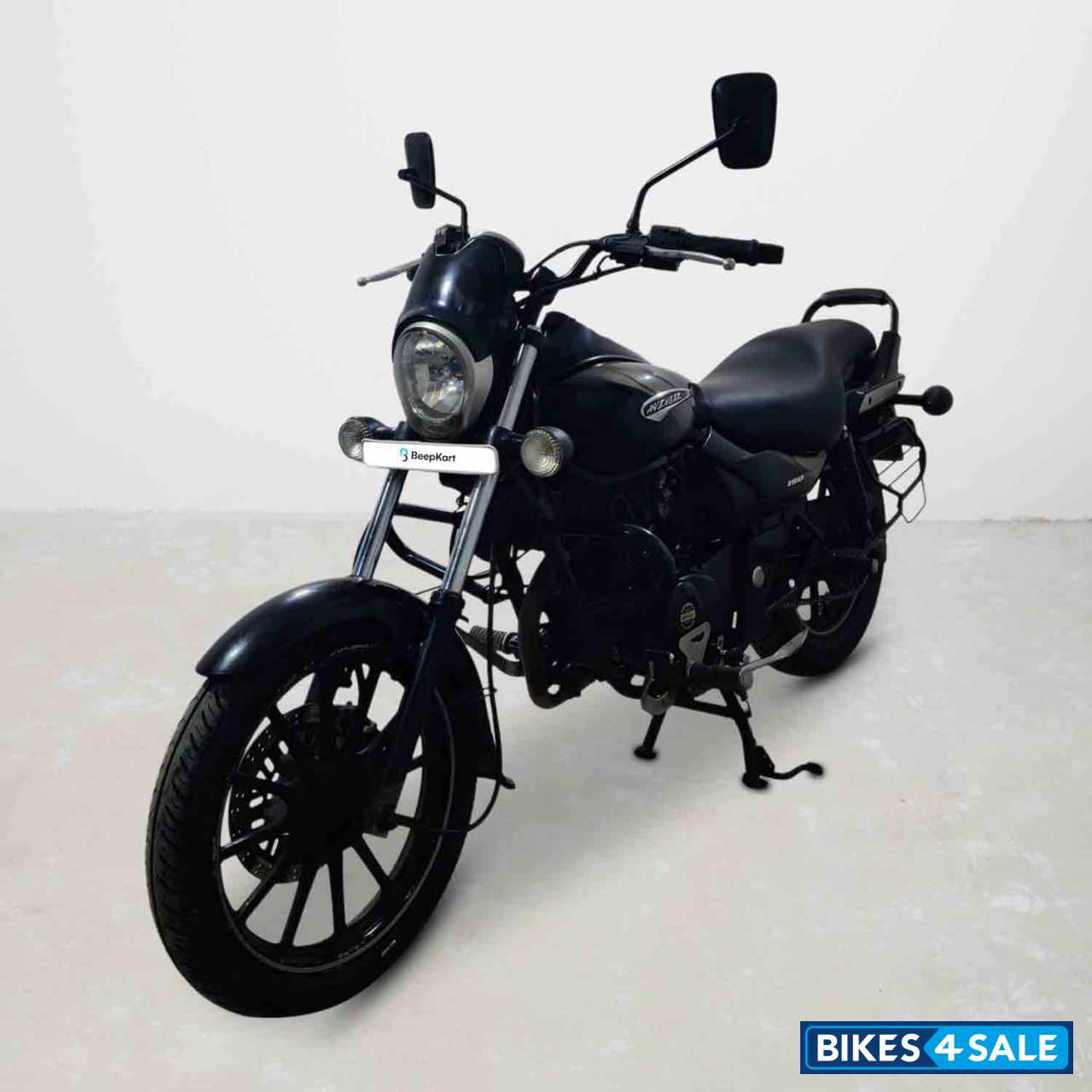 Bajaj Avenger Street 180