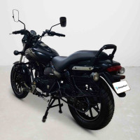 Bajaj Avenger Street 180