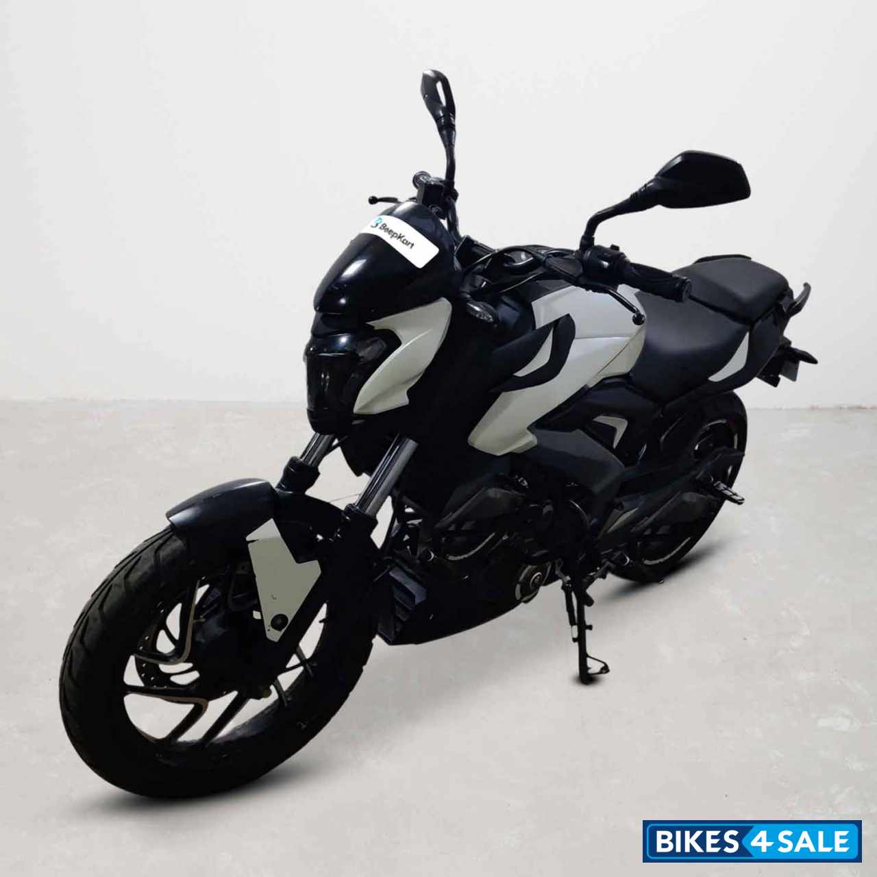 Bajaj Dominar 400