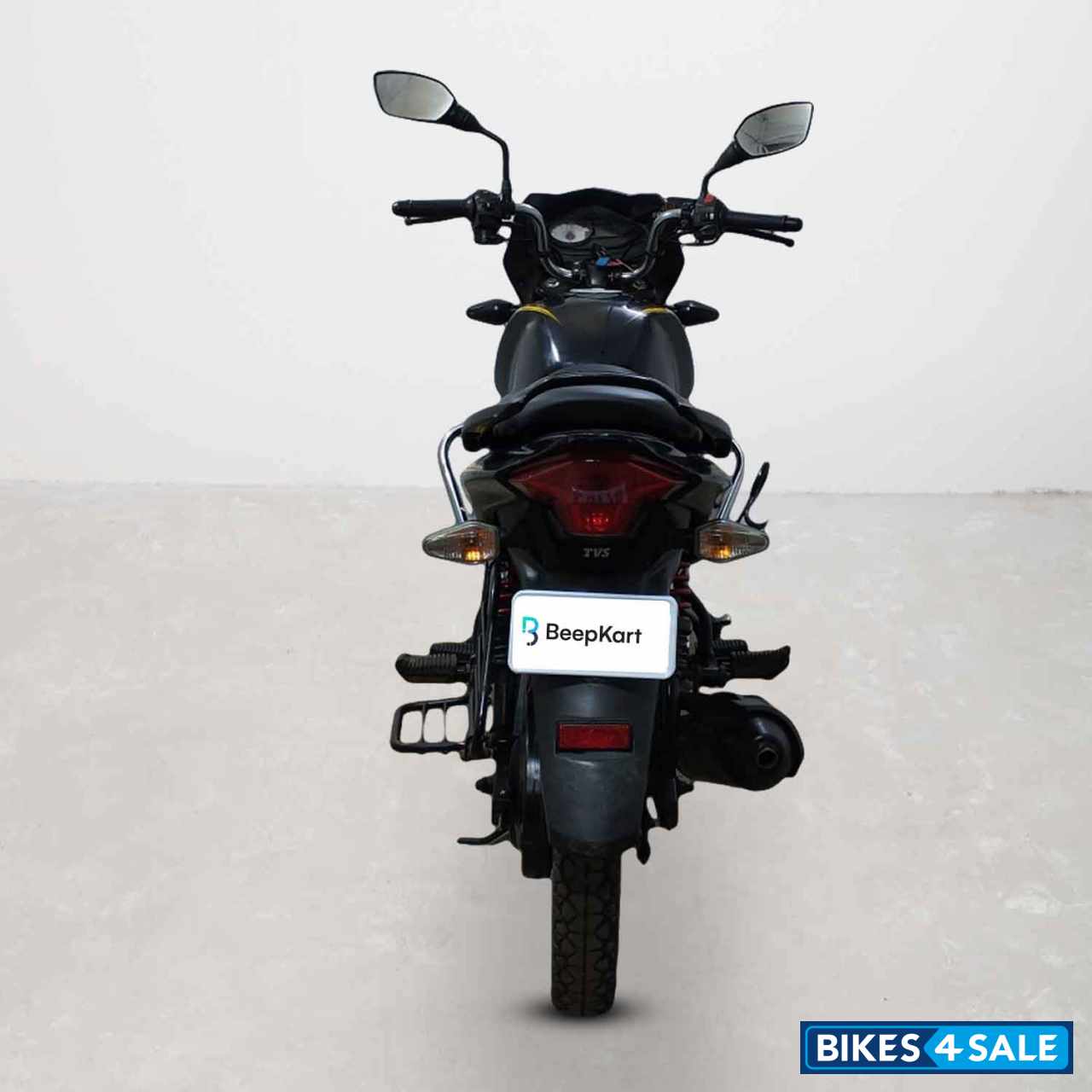 TVS Victor Premium Edition