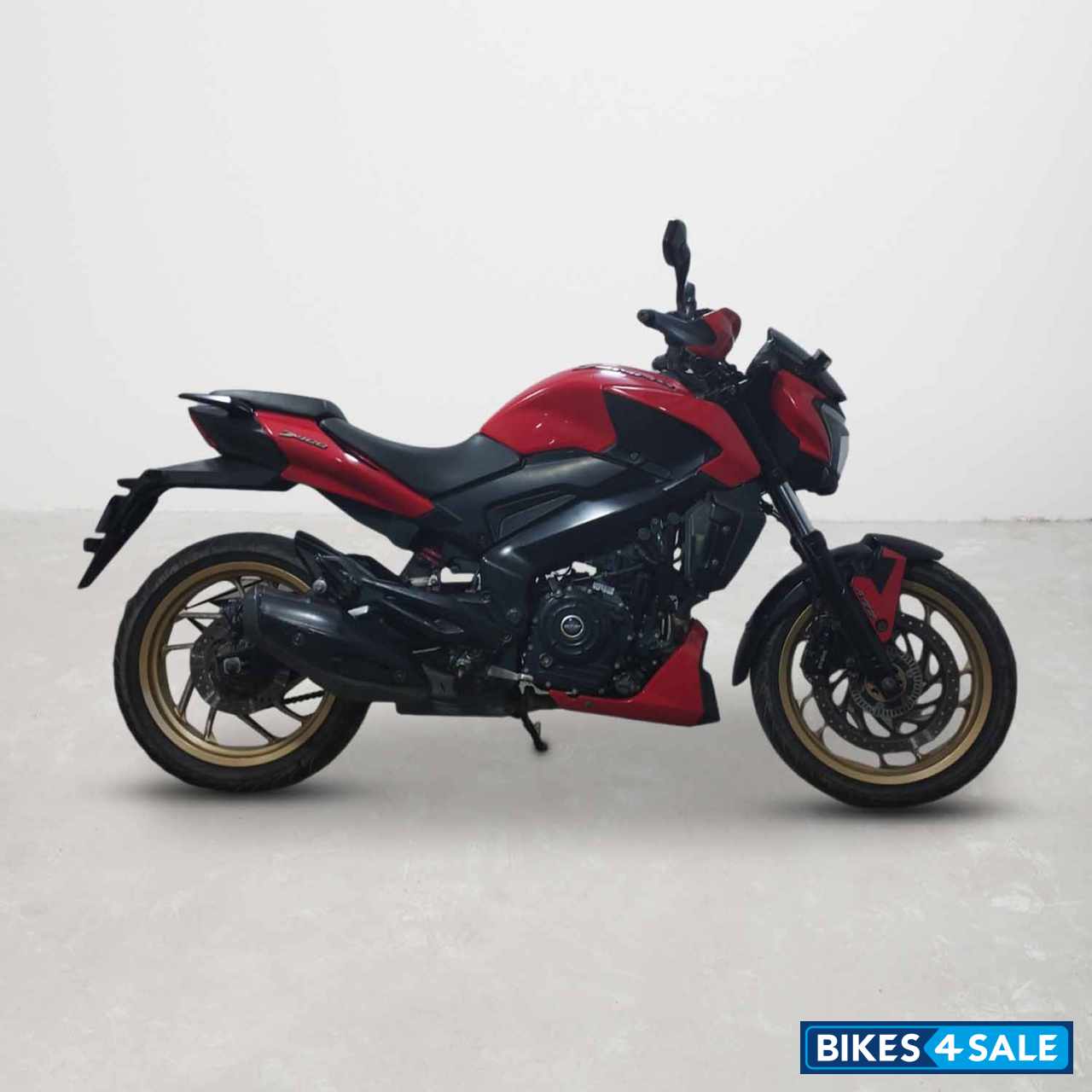 Bajaj Dominar 400
