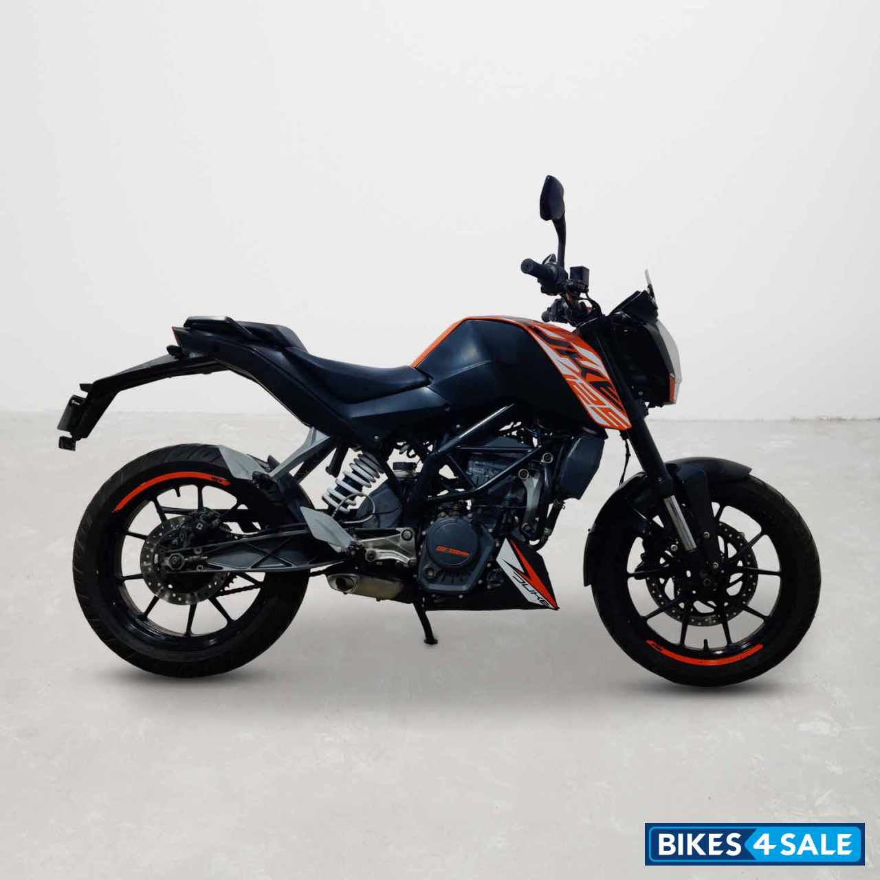 KTM Duke 125