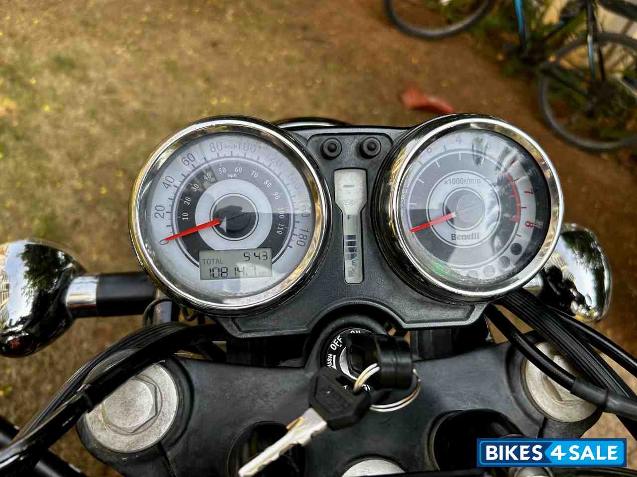 Red Benelli Imperiale 400