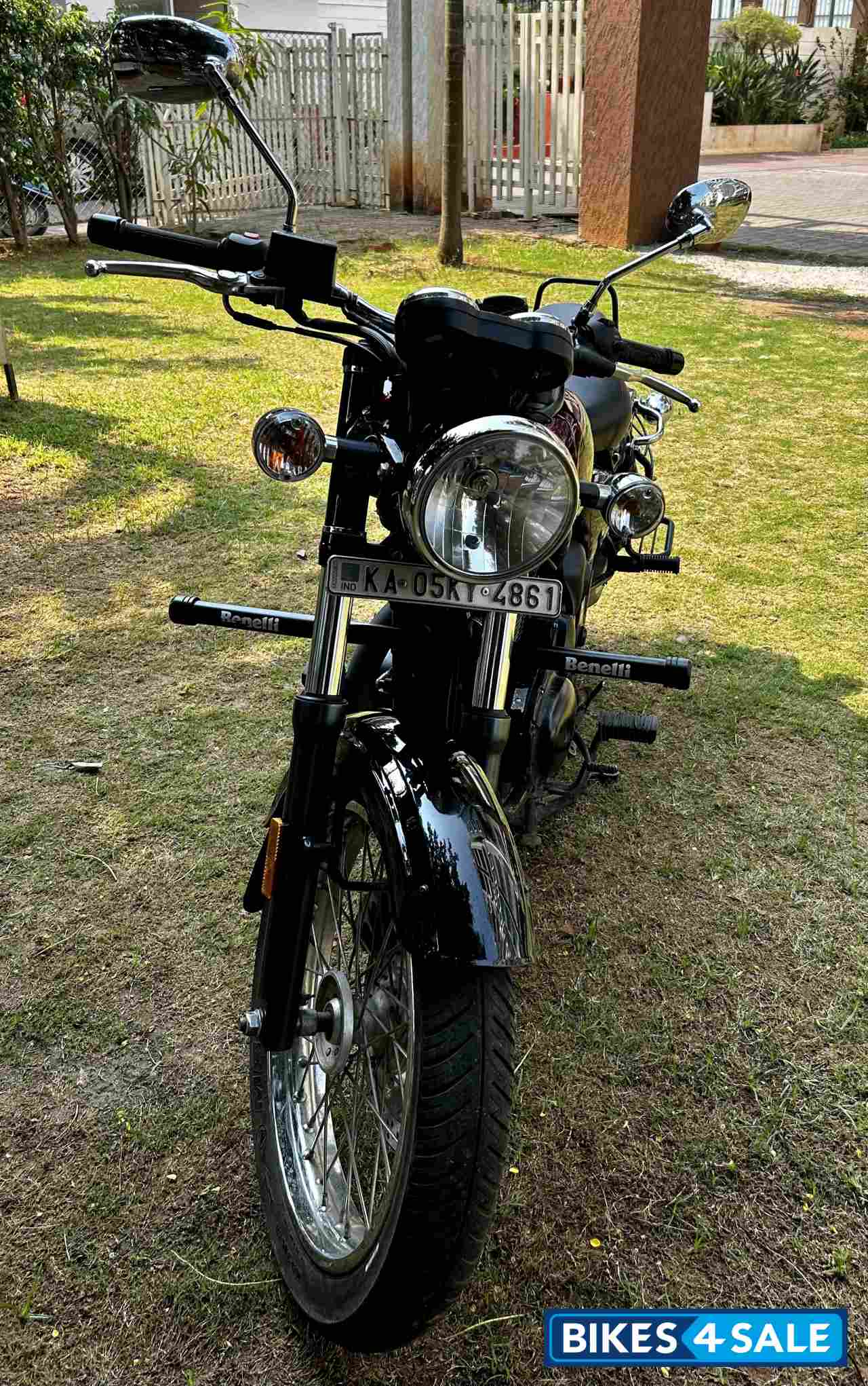 Red Benelli Imperiale 400
