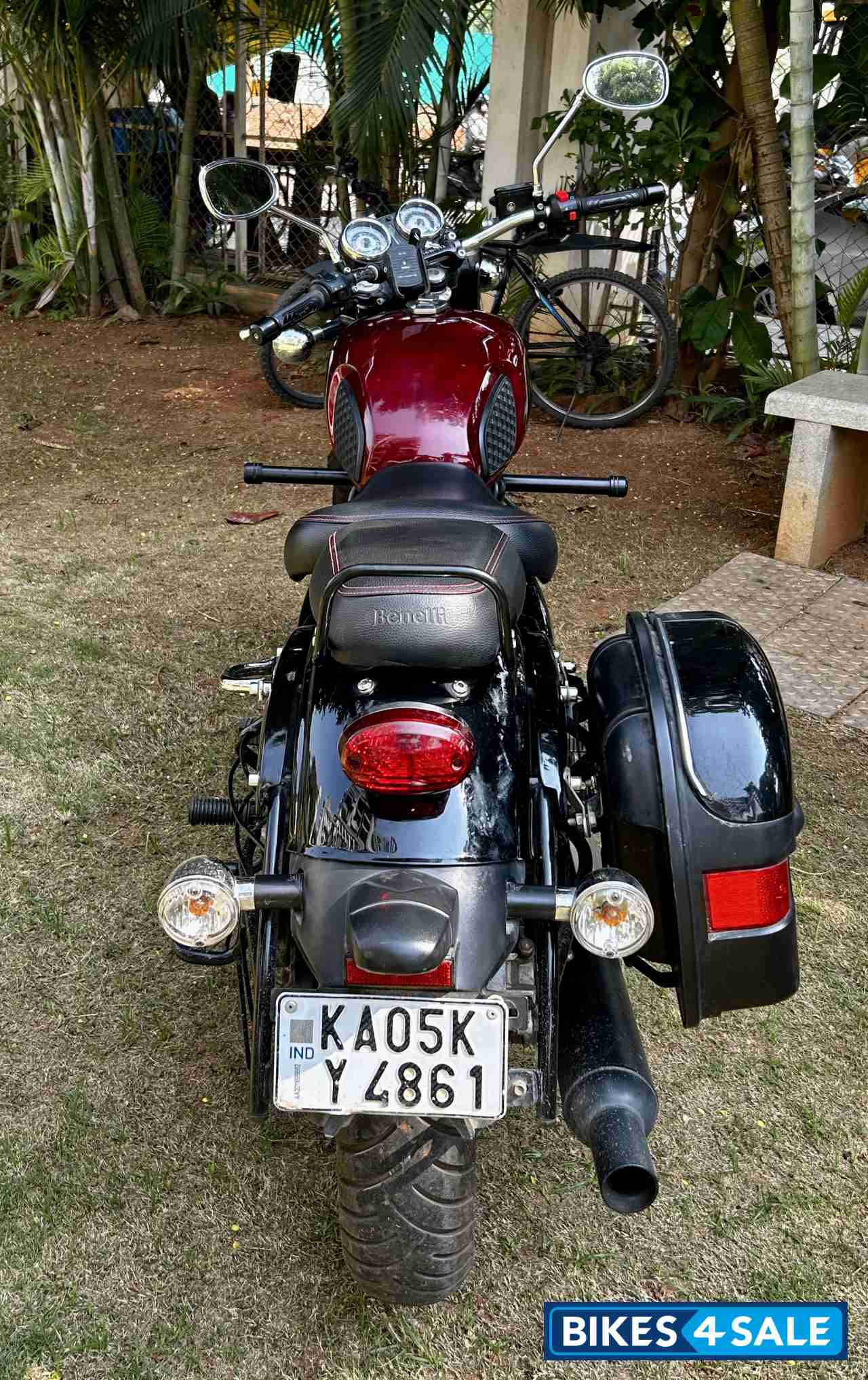 Red Benelli Imperiale 400