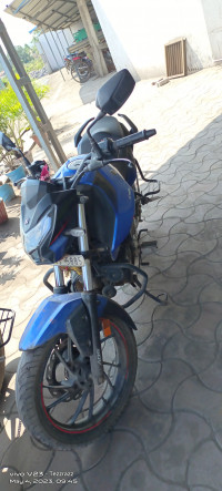 Blue-black Hero Xtreme 160R