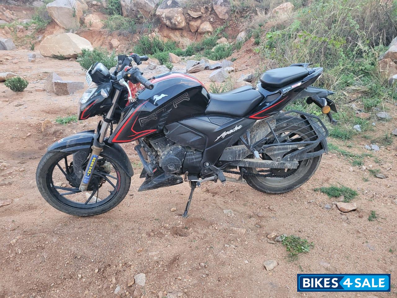 TVS Apache RTR 200 4V 2020