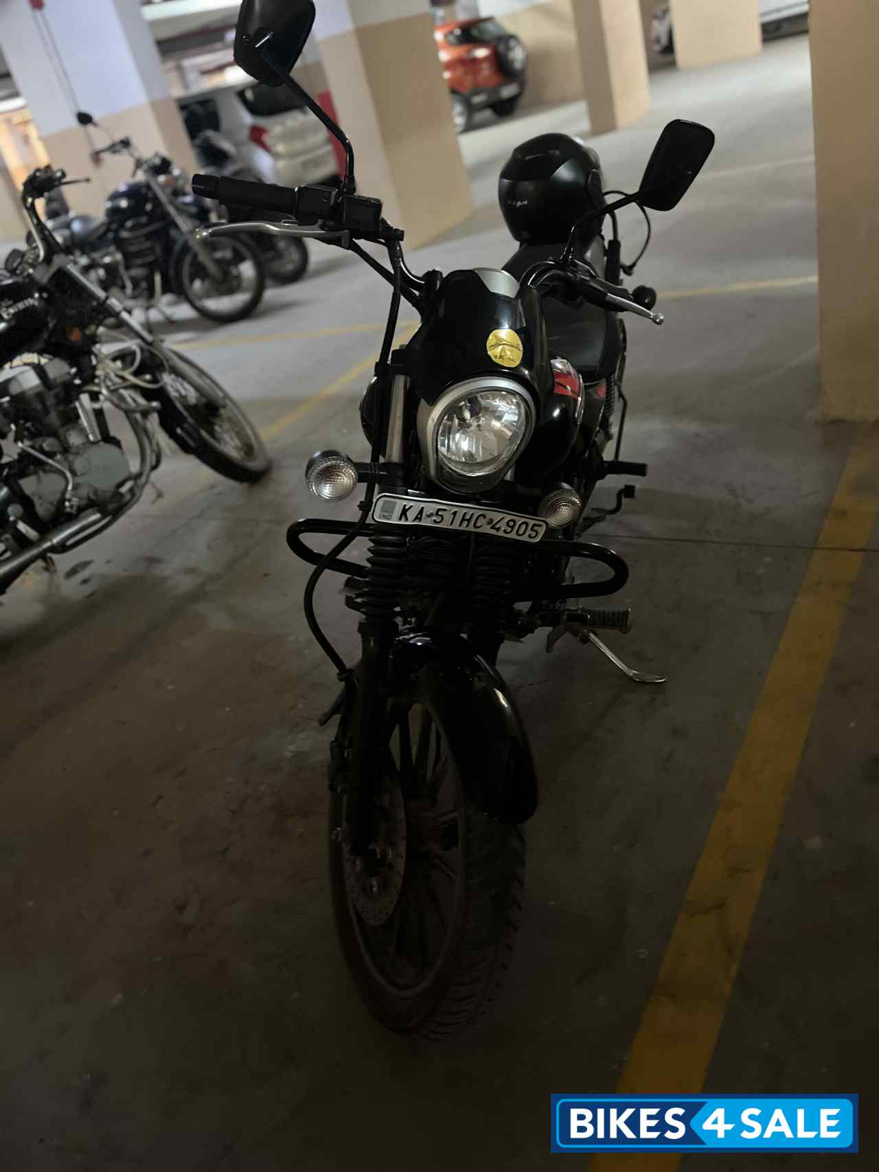 Bajaj Avenger Street 220