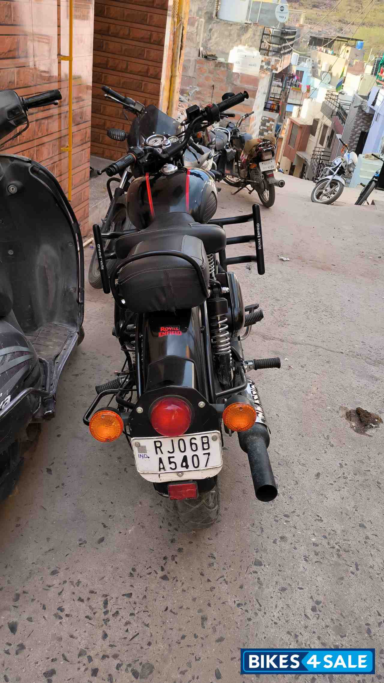 Royal Enfield Classic 350 Dual Channel BS6