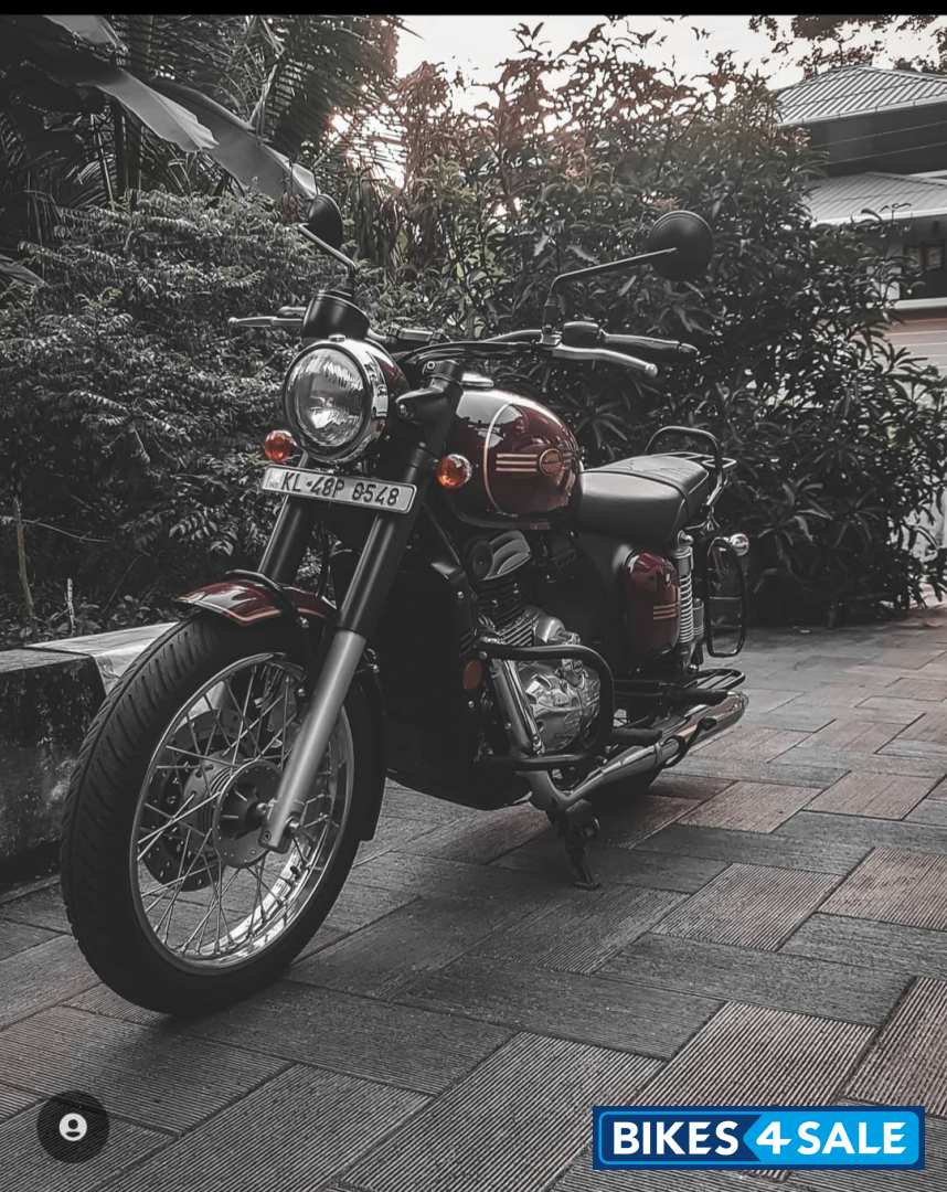 Comet Red Jawa forty two BS6