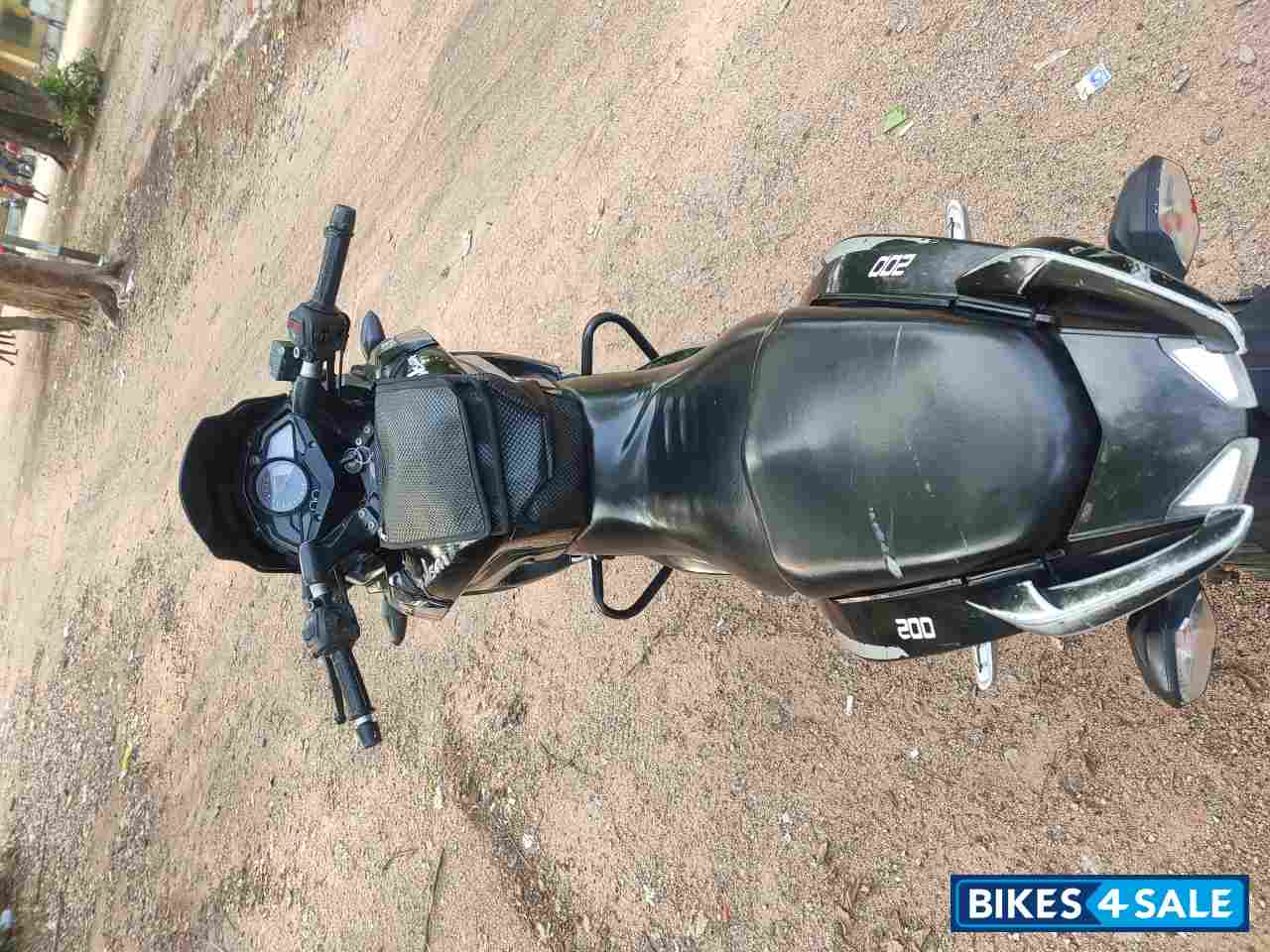 Black Bajaj Pulsar AS 200