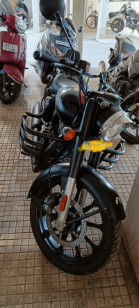 Stealth Black Royal Enfield Classic 350 Dual Channel BS6