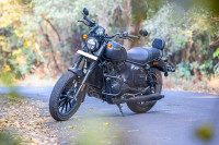 Yezdi Roadster Dark 2022 Model