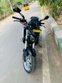 Black And Grey Bajaj Dominar 250
