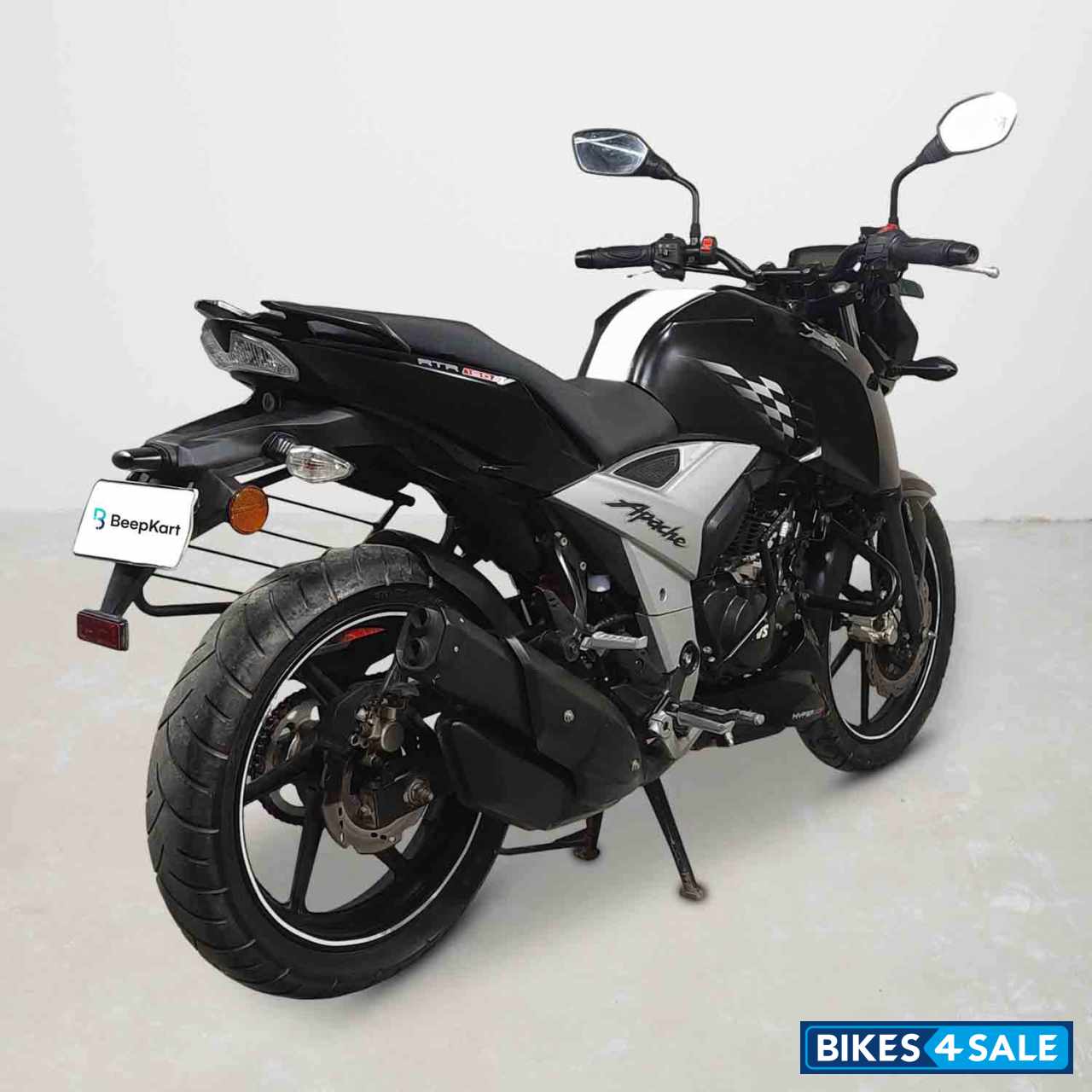 TVS Apache RTR 160 4V