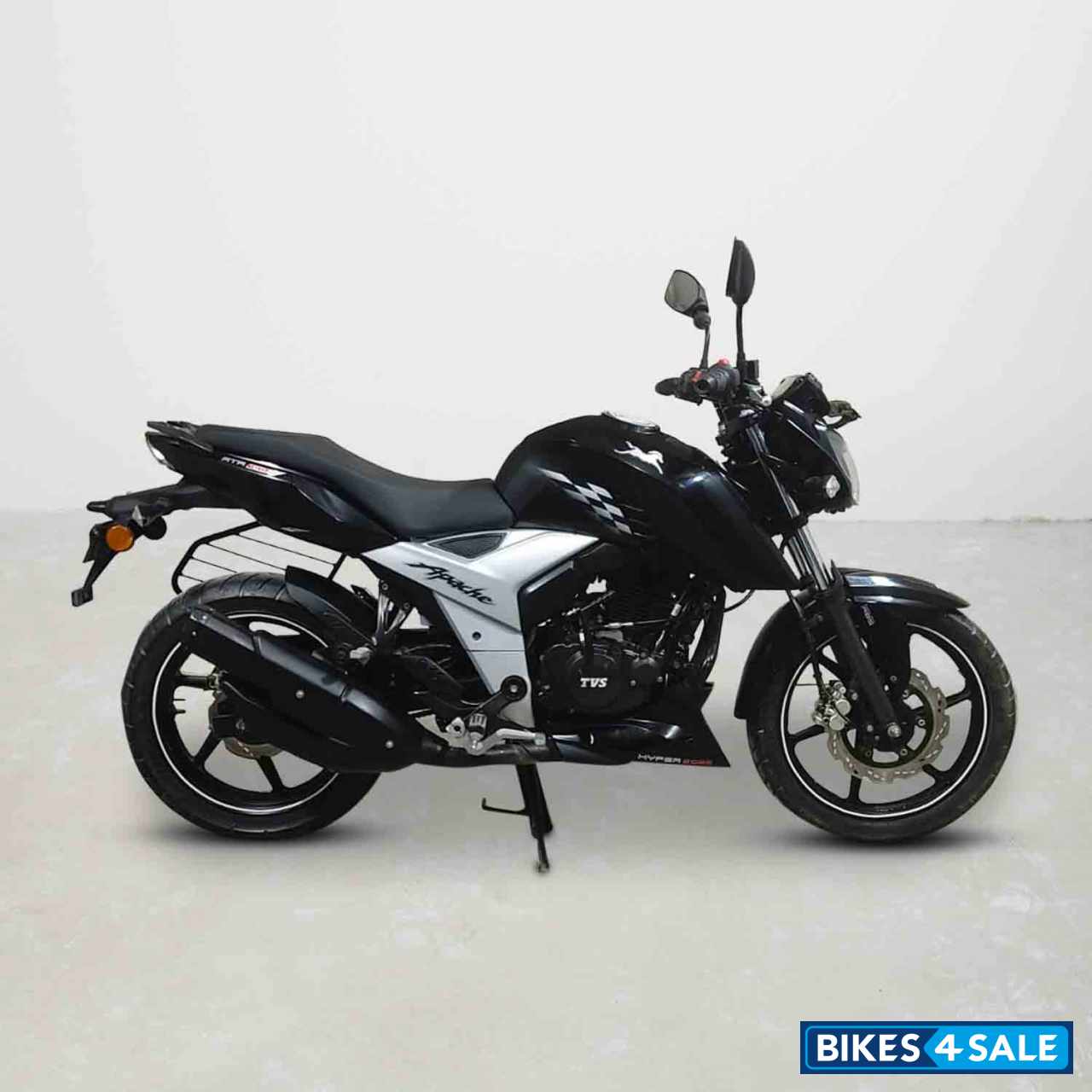 TVS Apache RTR 160 4V