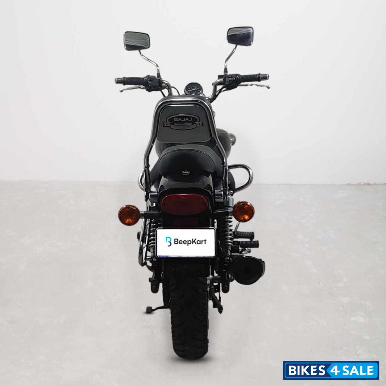 Bajaj Avenger 180 DTS-i