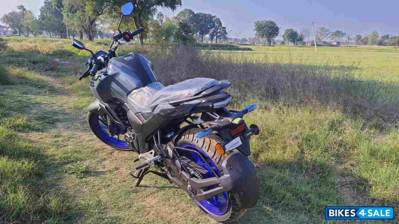 Yamaha FZ-S FI Ver 4.0 DLX